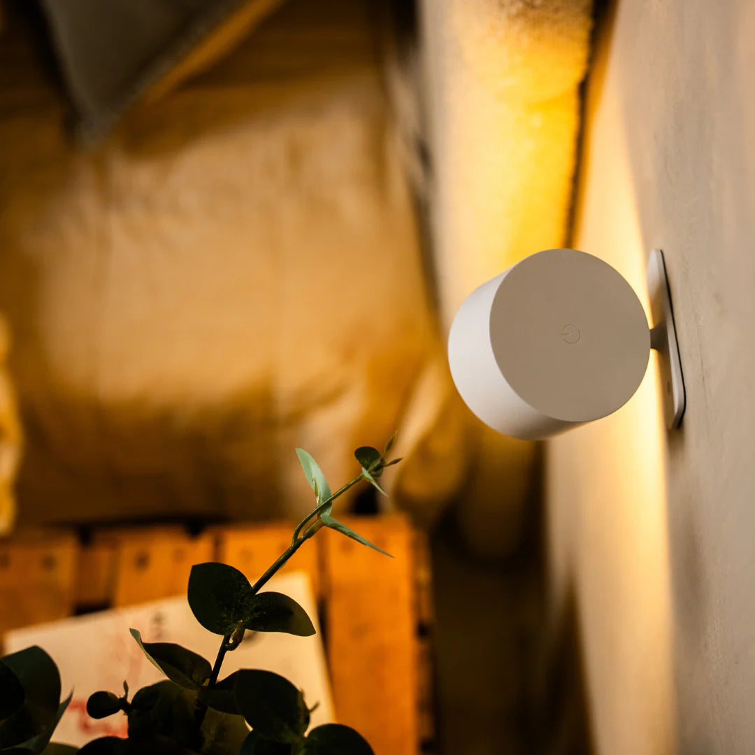 Aura - Wall Lamp
